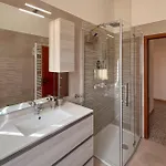 Nyaraló 4 Bedroom Amazing In