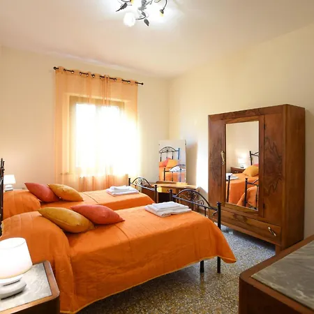 4 Bedroom Amazing In 別荘 コルトーナ