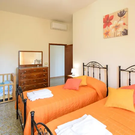 Holiday home 4 Bedroom Amazing In